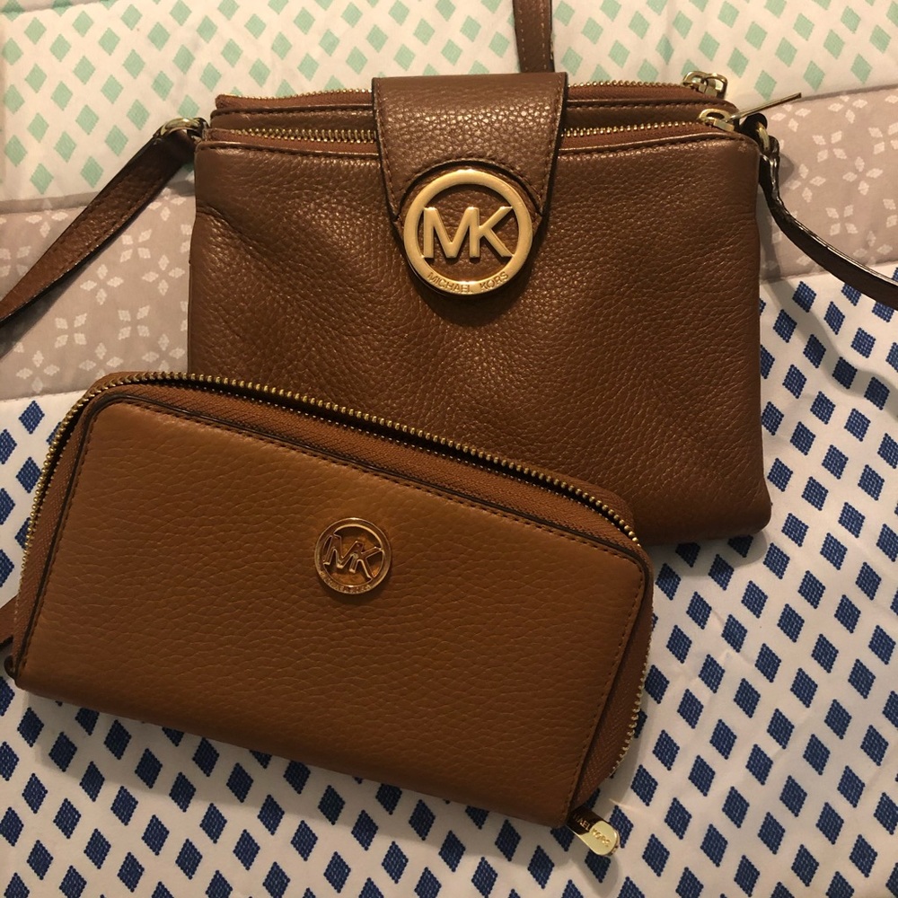Michael Kors purse and wallet